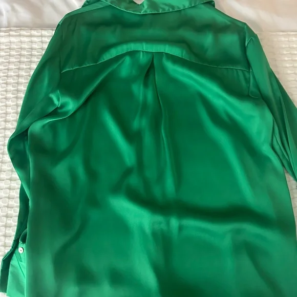 Zara Emerald Satin Button-Up Blouse - Picture 3 of 4